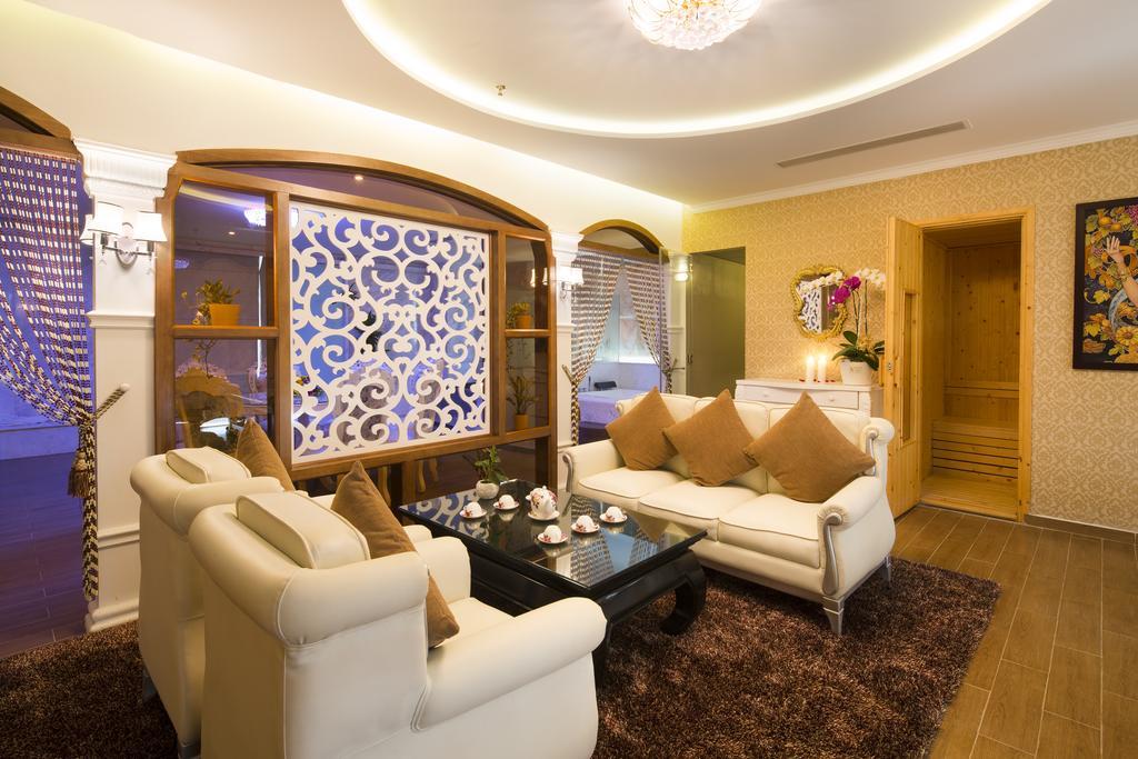 Galina & Nha Trang