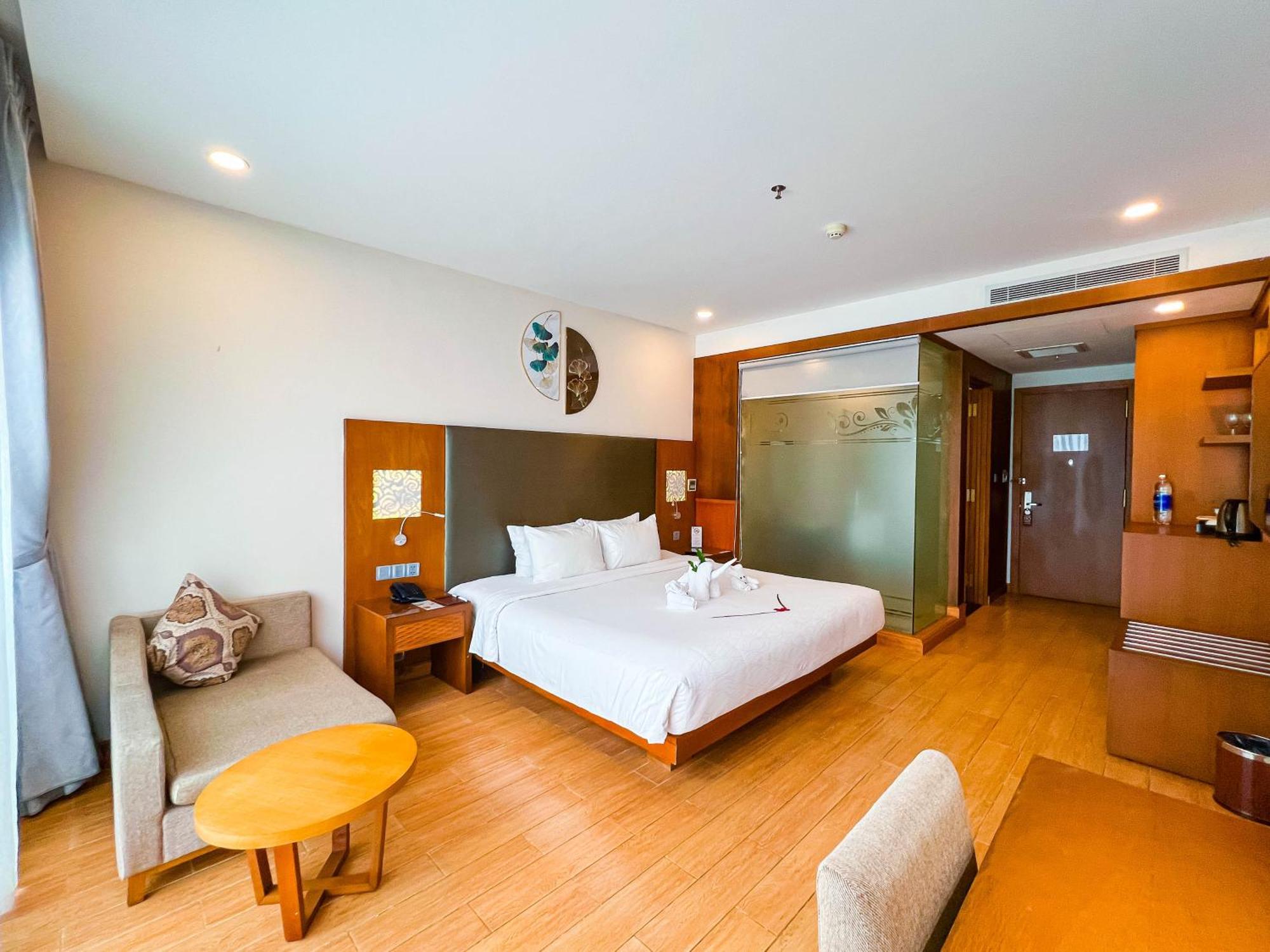 Galina & Hotel 4*